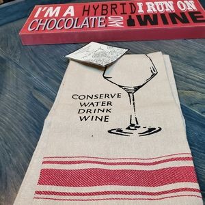 Kitchen Towels and Walk Decor for Wine Lovers